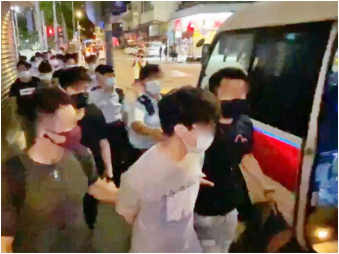 警方昨日在旺角共拘捕3人。fb「香港警察」圖片