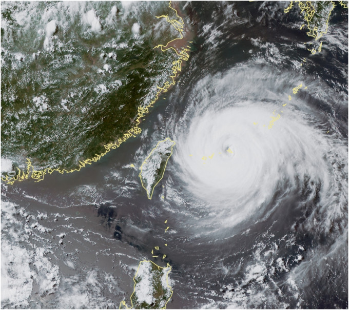 超強颱風「瑪莉亞」持續逼近台灣。中央氣象局圖片