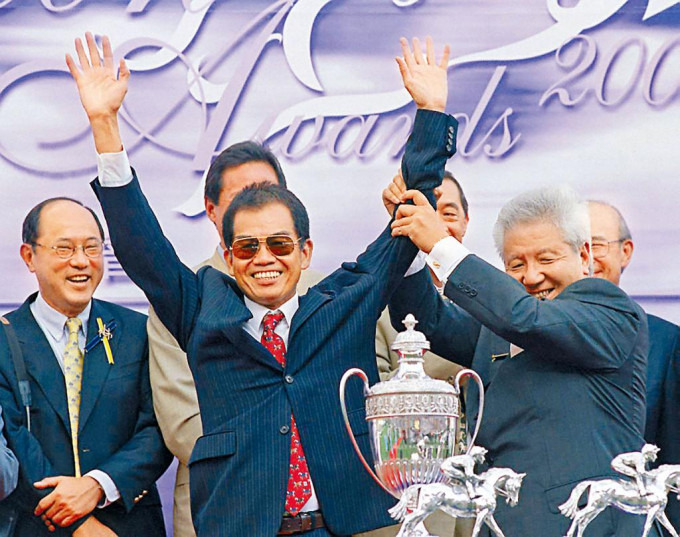 简炳墀五夺香港冠军练马师，曾赢过逾八百场头马。