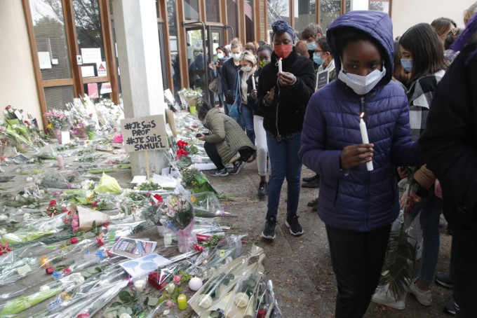 斩首命案引发法国社会激烈争议。AP资料图片