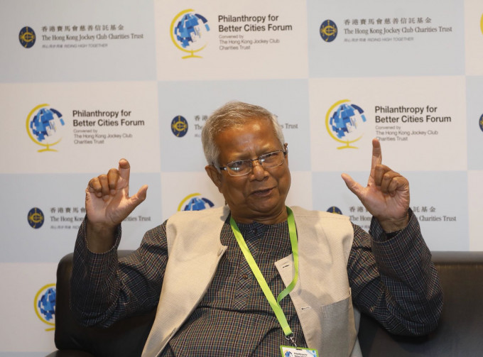 诺贝尔和平奬得主尤努斯(Muhammad Yunus)，认为每人都可做「老板」。