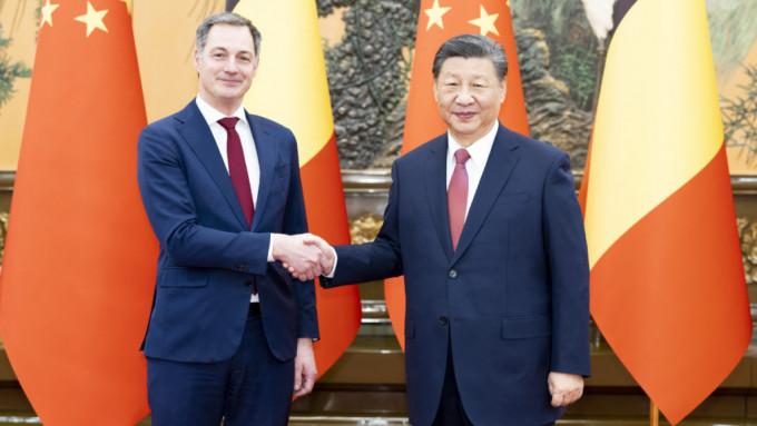 国家主席习近平在北京会见比利时首相德克罗。新华社