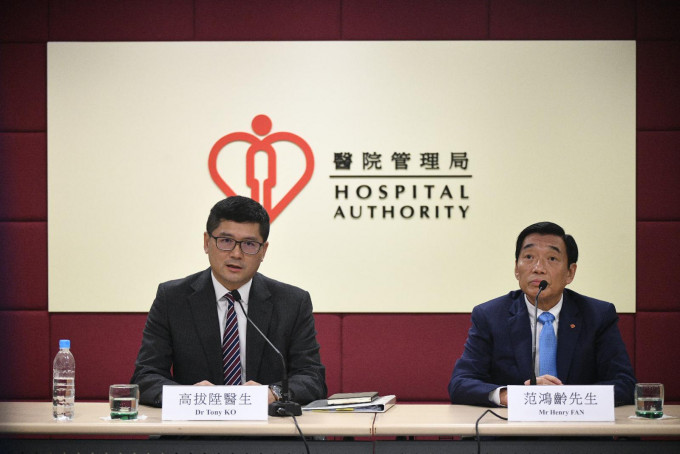 范鴻齡（右）指醫護罷工不可接受。