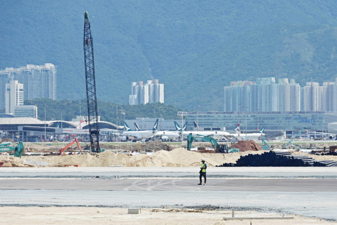 香港国际机场第三跑道项目。 资料图片
