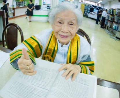91岁的金库尔（Kimlun Jinakul）。
网上图片