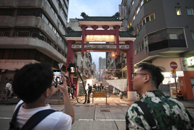 Revitalizing Temple Street in Hong Kong: Advocating for stall license redistribution and night market enhancements