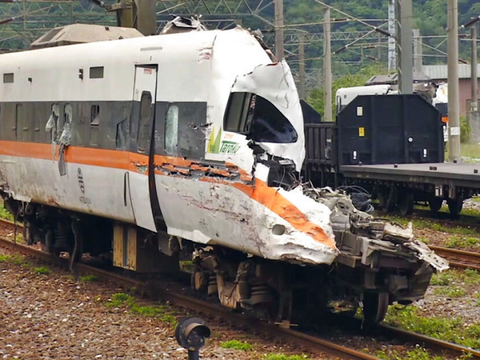 台铁太鲁阁号出轨事故，造成50人死亡。AP图片