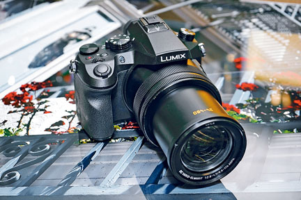 FZ2500镜头升级至20倍光学变焦。
