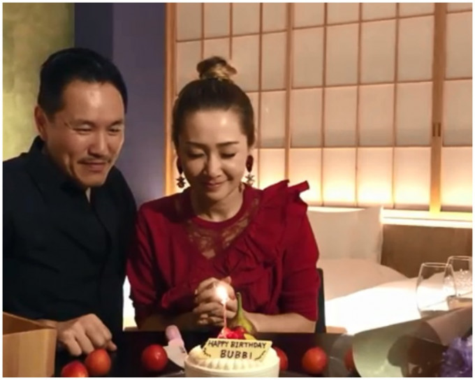 Jade与丈夫杨长智在日本庆祝40岁生日。IG图