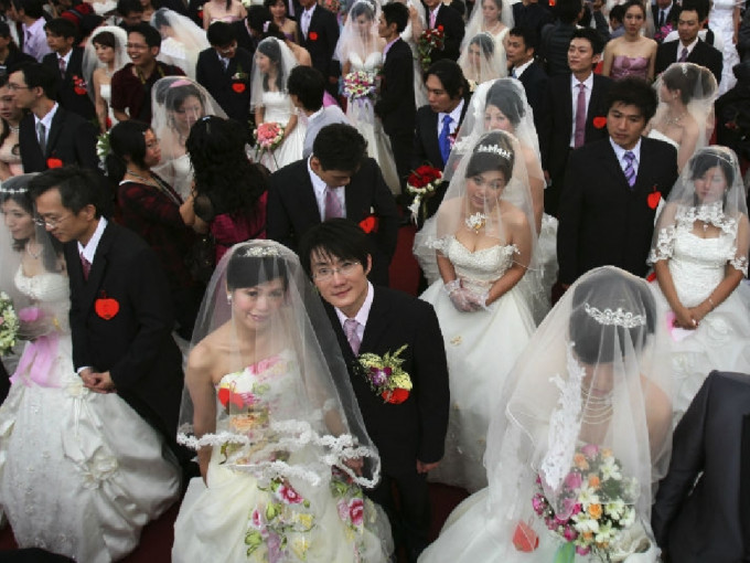 台湾适婚人口之中，有逾四成人未婚。（美联社）