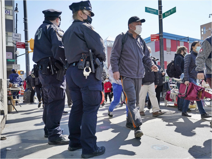 紐約早前有一名亞裔女子被當街毆打。AP資料圖片