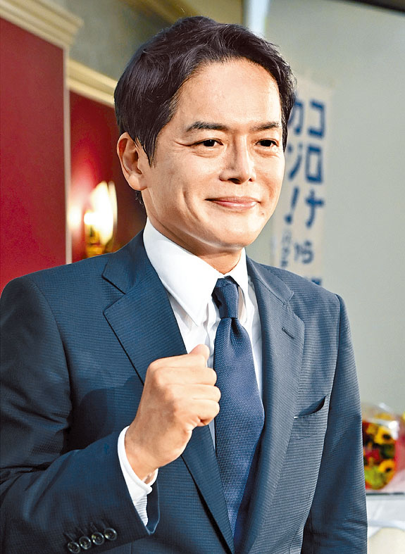 山中春竹当选横滨市长。