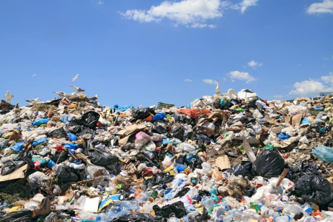 歐盟推動減少塑膠產品。AP圖片
