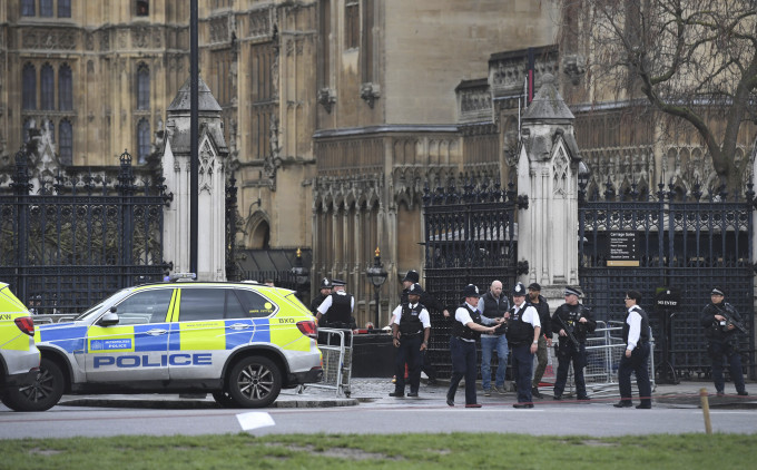 恐襲發生後，英國國會已關閉。AP
