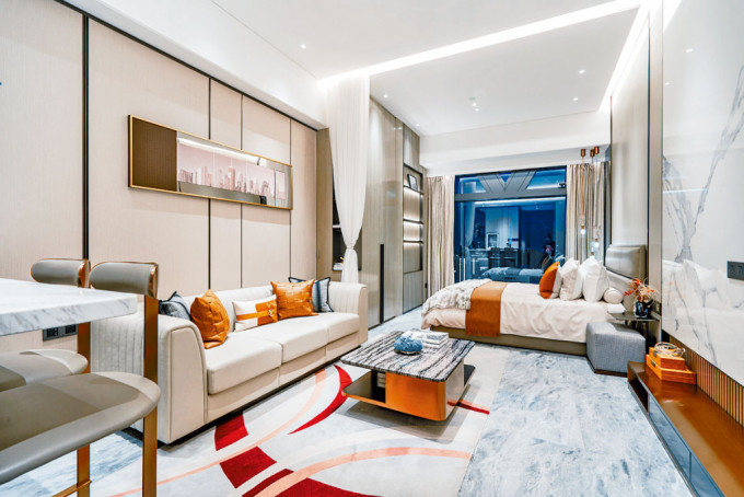 兆鑫匯金廣場集住宅、公寓、辦公室及商業等一體化的垂直綜合體項目。