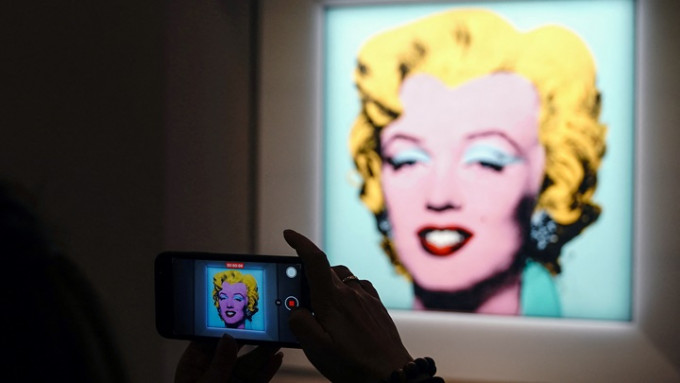 安迪华荷创作的玛莉莲梦露肖像将于5月拍卖。路透社图片