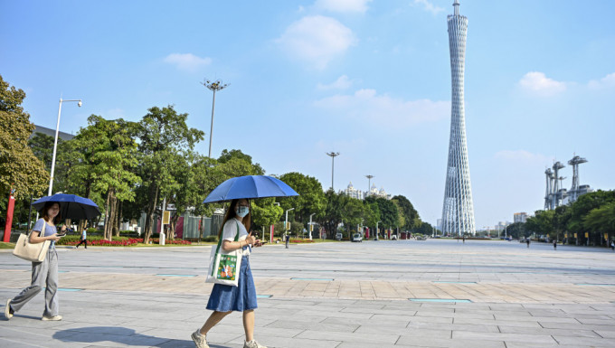 廣州錄得37度高溫，創歷史紀錄。　中新社