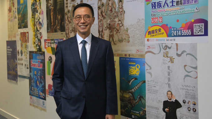 文化體育及旅遊局局長楊潤雄今日（17日）祝賀香港劍擊運動員屢創佳績。資料圖片