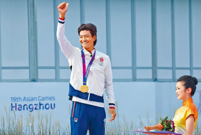 许龙一（Taichi）初战亚运即夺走高尔夫球赛金牌，可说是今届赛事中，香港最出人意料的佳绩。