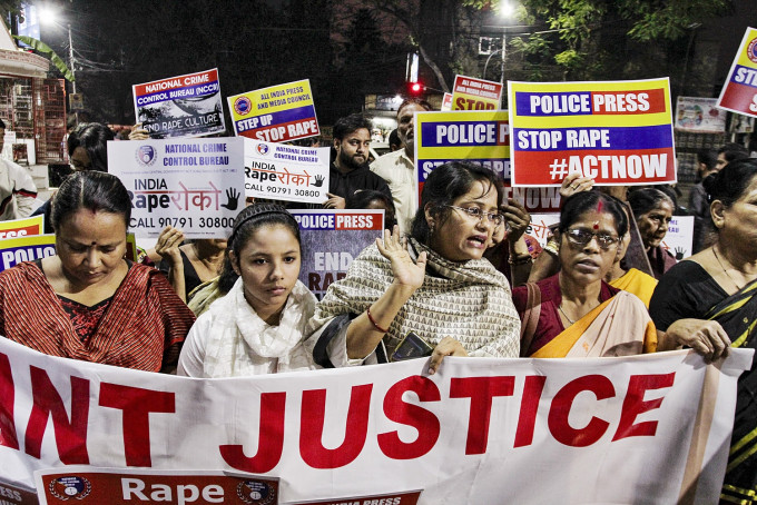印度妇女多年来一直要求当局严肃处理强奸问题。AP资料图片