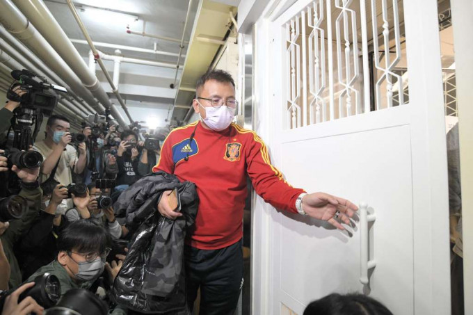 陳朗昇今早被警方帶走協助調查。