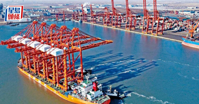 中国首2月出口按年跌6.8%胜预期 对美国出口跌逾15%