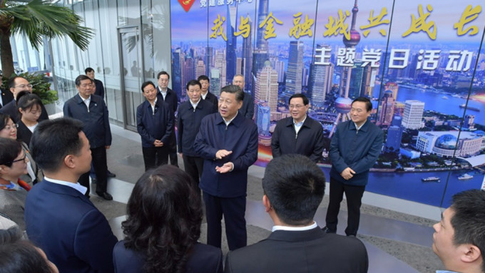 习近平结束上海考察，有分析指他此行有助提振公众对经济的信心。新华社