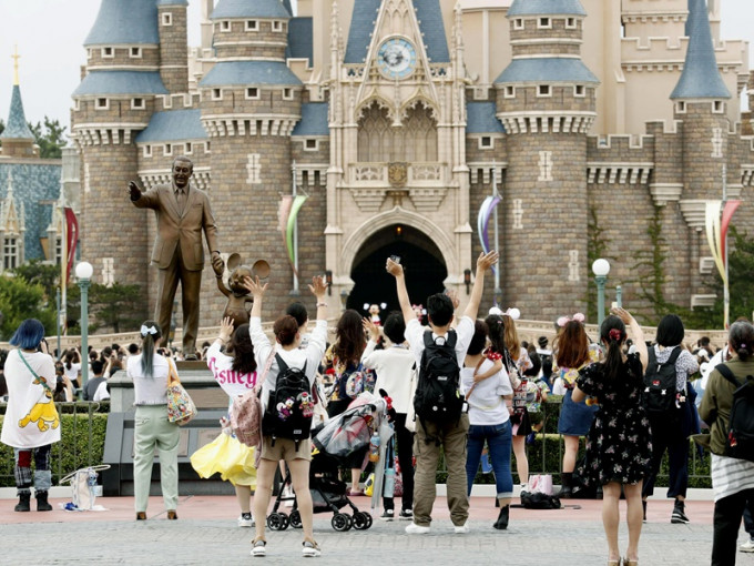 东京迪士尼度假区今年在疫情下，休园4个月。AP资料图片