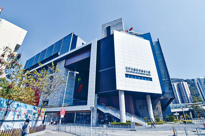 入境处于屯门兆麟政府综合大楼设立新「综合办事处」，共有四层。
