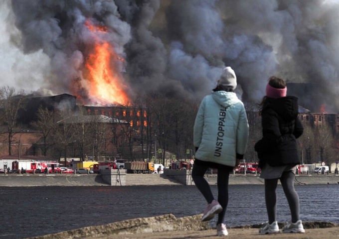 俄罗斯文化遗产红砖厂大火。AP