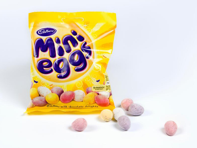 圖為吉百利（Cadbury）的「Mini Egg」朱古力蛋。 網圖