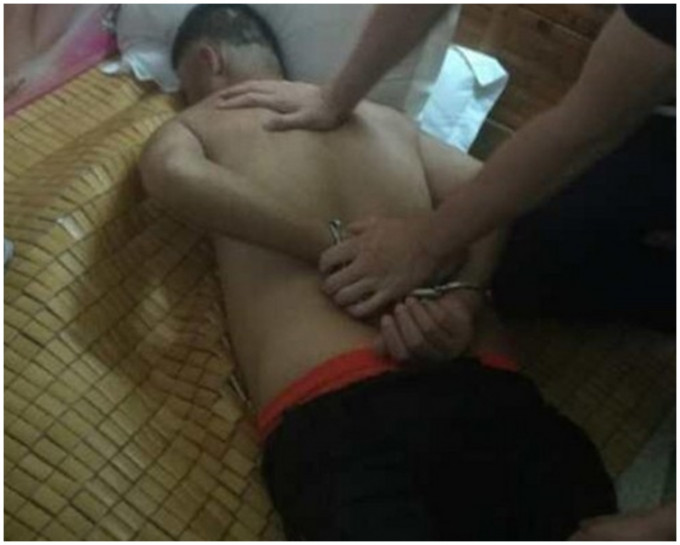 姜男昨日在广东东莞被逮。网上图片