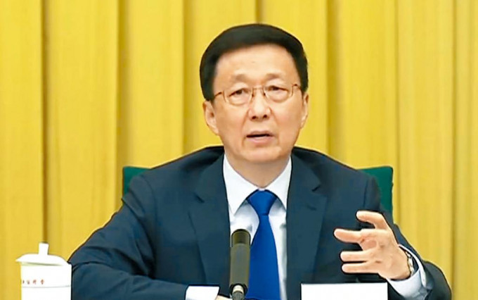 國家副總理韓正關注有私人醫院不接收確診病人的情況。