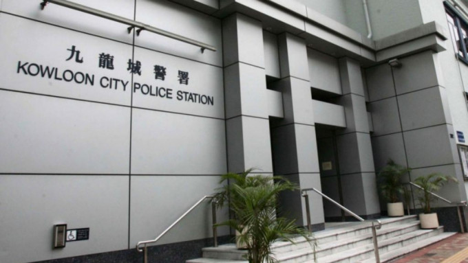 55歲婦刷單被騙42萬元，案件交九龍城警區跟進。