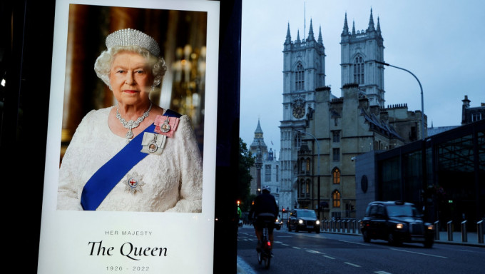 外国元首出席英女皇国葬典礼不可坐专车须集体搭巴士。路透社资料图片