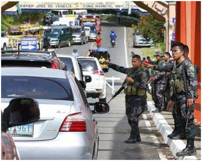 菲律宾南部马拉维市持续爆发战斗。网上图片