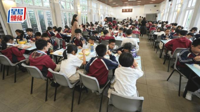 成功由「0班」「复活」的孔教学院大成小学日前发稿，批评教育局在小一派位时「将班数由两班压至一班」。