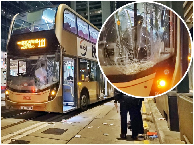 涉事巴士车头挡风玻璃爆裂。