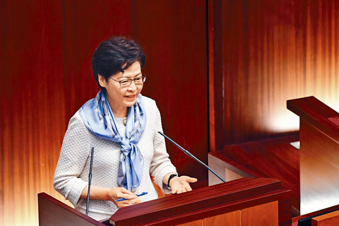 林郑月娥建议先成立小组委员会，让议员讨论人大决定内容。