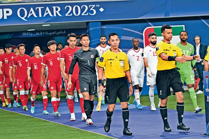 港足在首場亞洲盃雖然不敵阿聯酋，但球員場上拼搏表現贏盡掌聲。