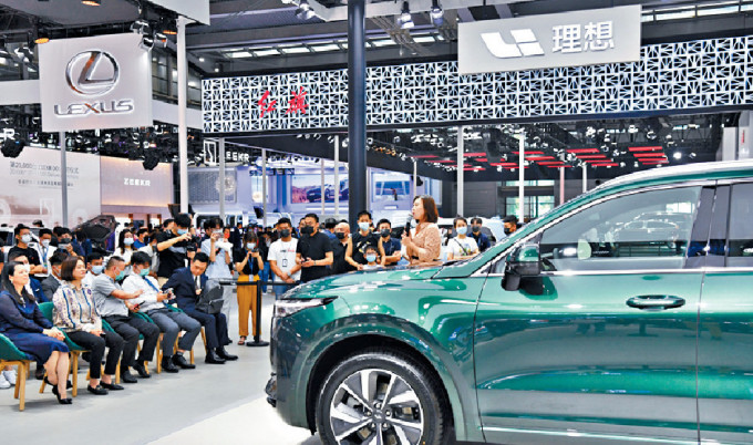 在美國掛牌的中國概念股理想汽車將推出新款SUV汽車，其股價昨日急升逾9%。資料圖片