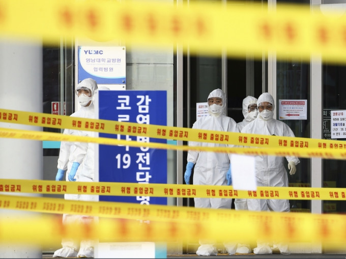 韓國改變新冠肺炎治療體系，將據病情輕重決定是否住院。AP