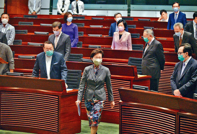 行政長官林鄭月娥出席立法會《施政報告》答問會。