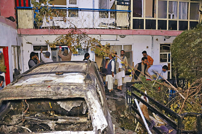 喀布尔国际机场附近居民区，周日在美军的空袭行动中被击中。