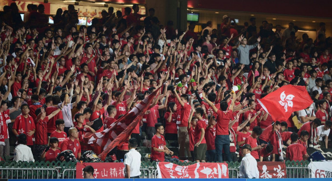 香港队在大球场恶斗黎巴嫩，期间有球迷嘘国歌。