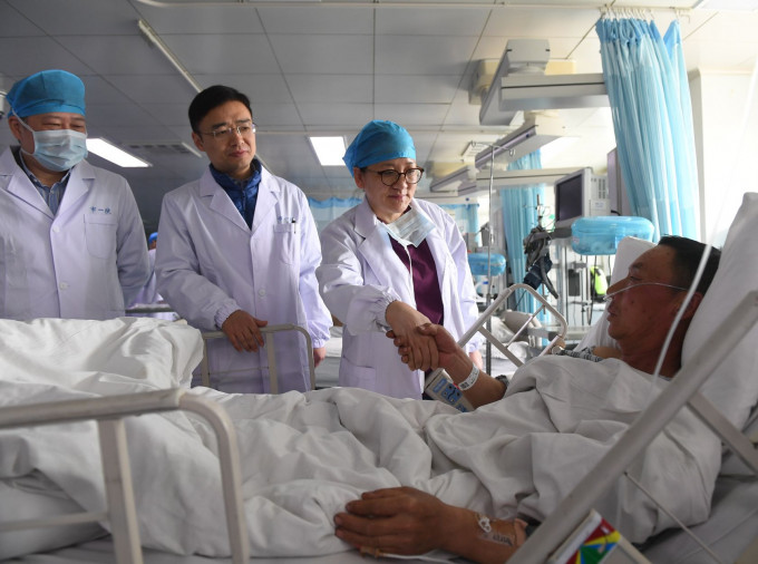 截至今日中午12時，共救治傷者604人。新華社圖片
