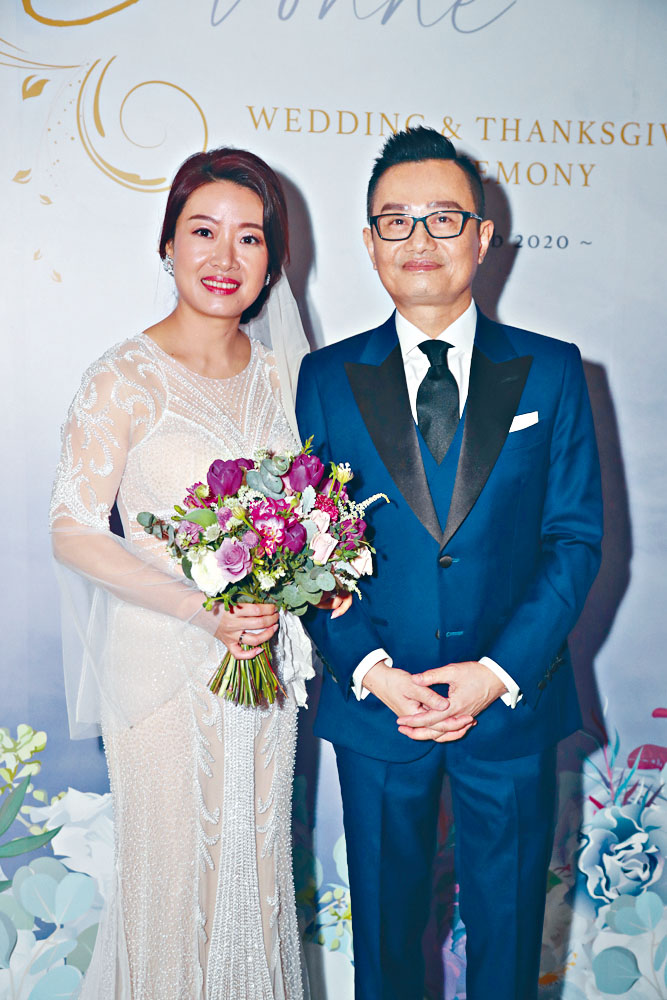 劉坤銘(右)。