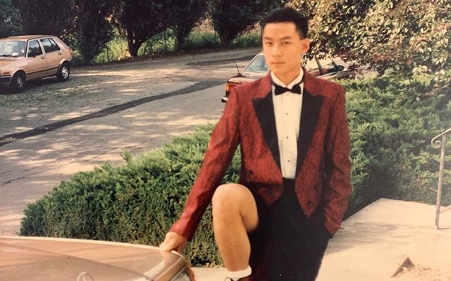 吳彥祖上載18歲時的「嘔血」照片。