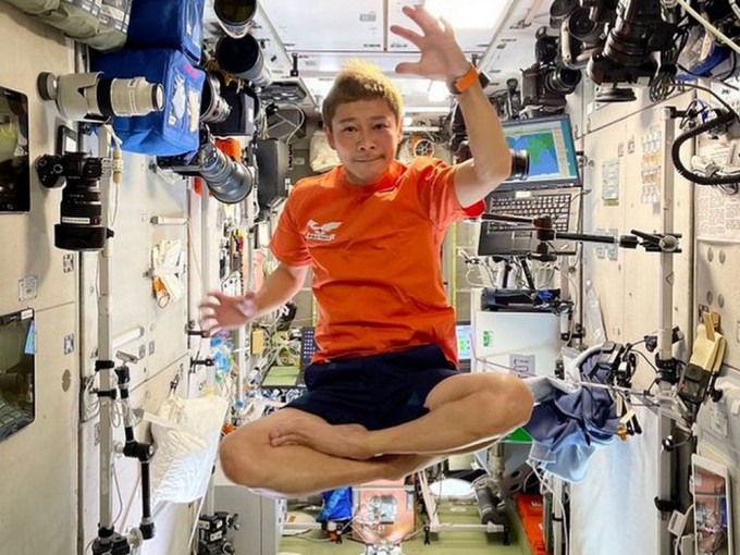 前泽友作抵达国际太空站后首次在社交媒体上发文及发布照片。网图
