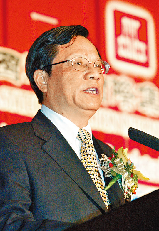 前中联办副主任郑坤生感染新冠逝世，享年七十八岁。
